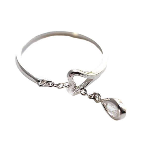 NEW!💙💎HEART! CZ WATER💧DROP RING!💎💙SILVERY 6.5 - Picture 2 of 13